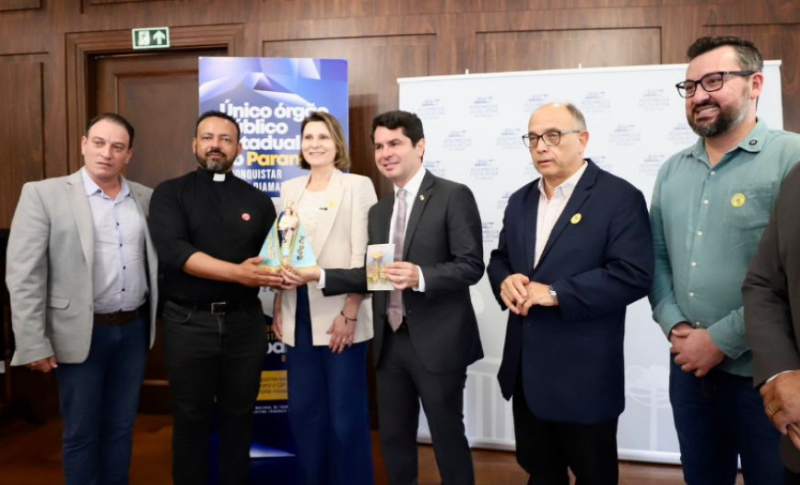 A expectativa é que a procissão solene de 15 de novembro reúna cerca de 100 mil devotos em caminhada até a Catedral Diocesana.