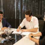 O certame, realizado em abril na Bolsa de Valores do Brasil (B3), prevê um investimento de R$ 1,2 bilhão na chamada poligonal do Porto de Paranaguá.