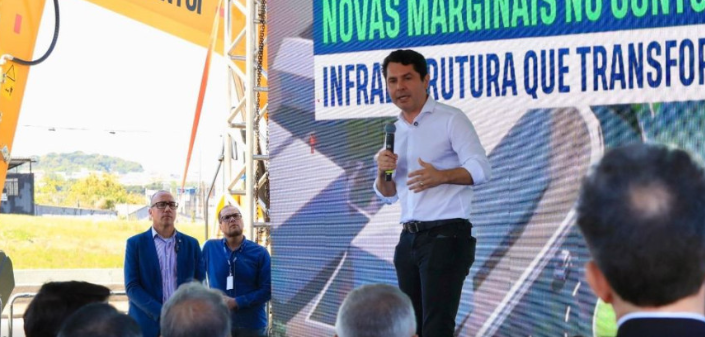 Um dia histórico para o Paraná, porque esta é uma obra no contorno é fundamental”, declarou Curi, que participou, ao lado do governador Carlos Massa Ratinho Junior (PSD).