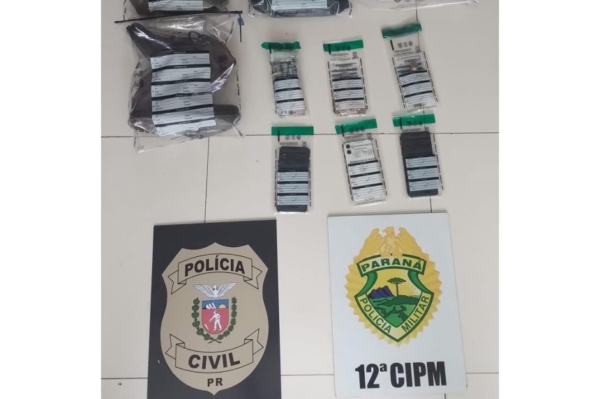 Além das prisões preventivas, foram cumpridos cinco mandados de busca e apreensão.