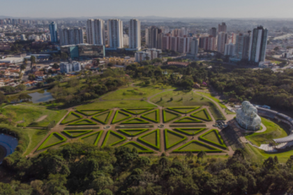 O I Congresso dos Municípios do Paraná, promovido pela Associação dos Municípios do Paraná (AMP) e Associação dos Municípios da Região Metropolitana de Curitiba (Assomec).