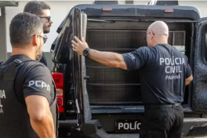 O crime ocorreu durante uma briga em um comércio no município de Ortigueira. A vítima não resistiu aos ferimentos e morreu no local.